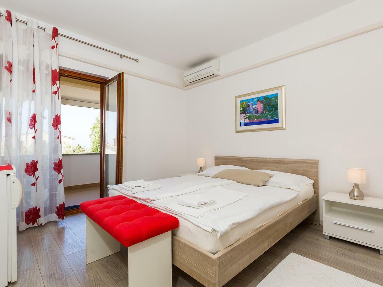 Ulika Rooms & Apartments ポレッチ エクステリア 写真