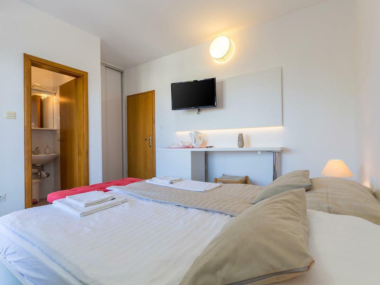 Ulika Rooms & Apartments ポレッチ エクステリア 写真