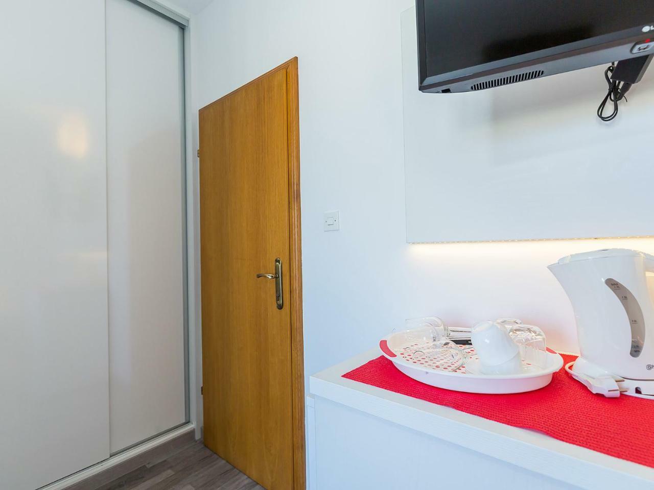 Ulika Rooms & Apartments ポレッチ エクステリア 写真